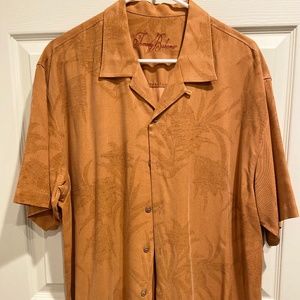 Mens Tommy Bahama size large burnt orange button down shirt